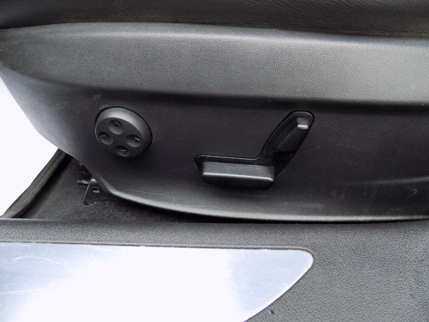 Tesla Model S Sedan / Limuzína 1,0 576 kw