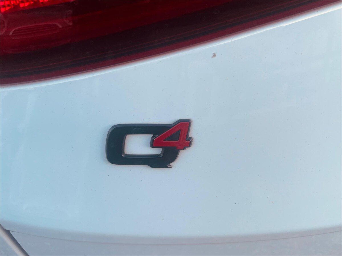 Alfa Romeo Stelvio SUV / Terénní 2,1 l 154 kw