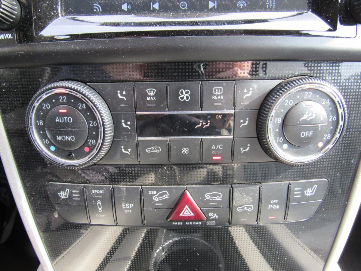 Mercedes-Benz Třídy M SUV / Terénní 3,0 l 165 kw