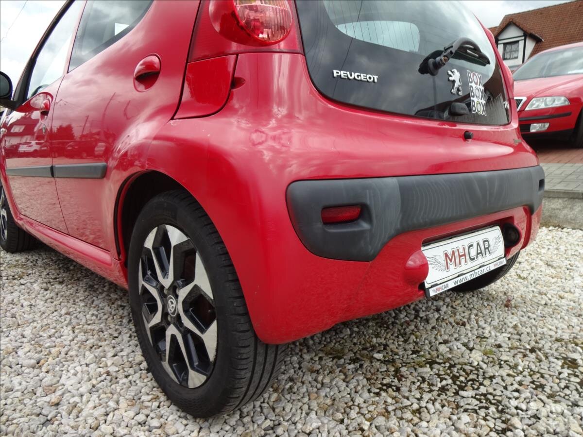 Peugeot 107 Hatchback 998,0 50 kw