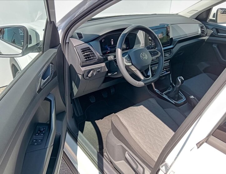 Volkswagen T-Cross Hatchback 999,0 85 kw