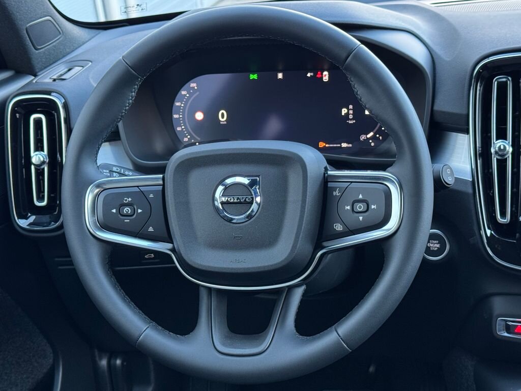 Volvo XC40 SUV / Terénní 2,0 l 120 kw