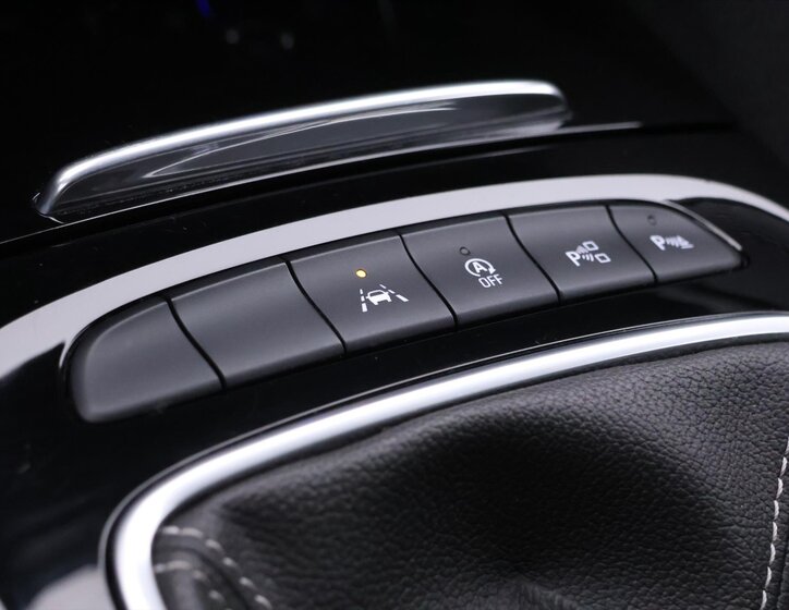 Opel Insignia Kombi 2,0 l 128 kw