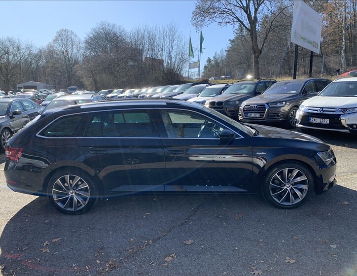 Škoda Superb 4
