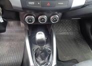 Mitsubishi Outlander 11