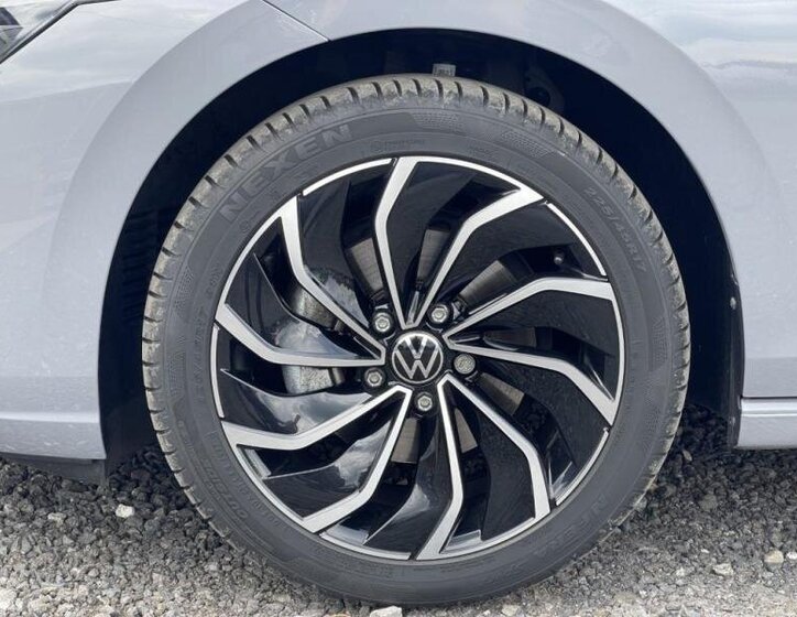 Volkswagen Golf Hatchback 1,5 l 96 kw