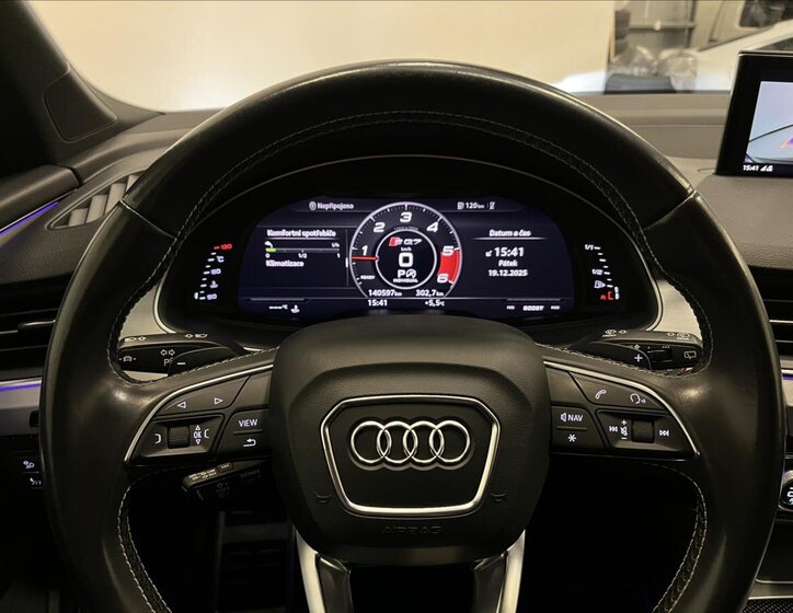 Audi SQ7 18