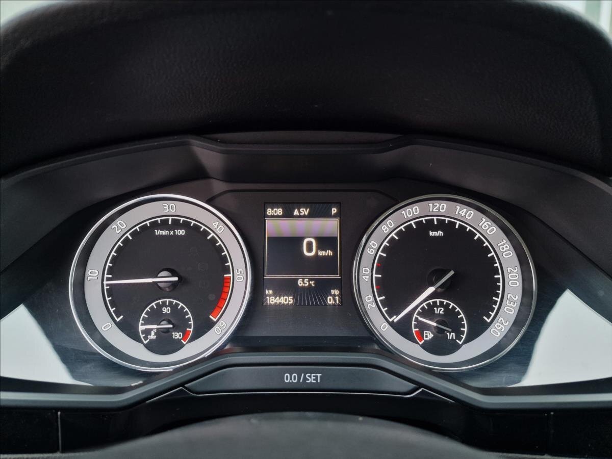 Škoda Superb Liftback 2,0 l 140 kw