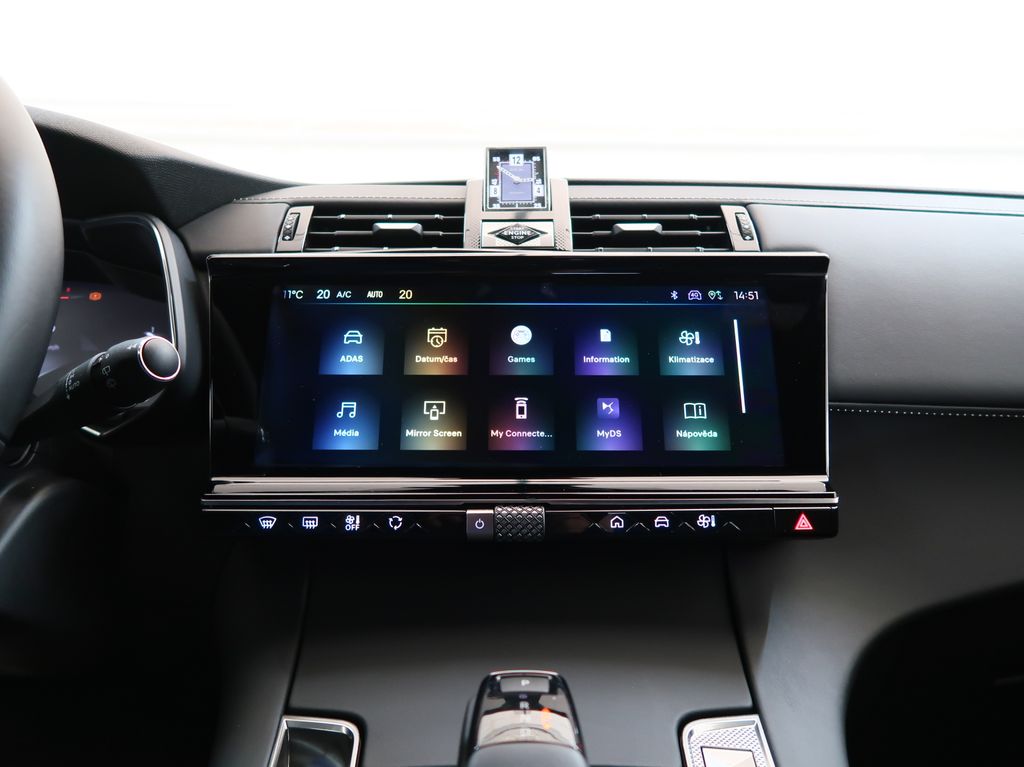 DS Automobiles DS7 Crossback