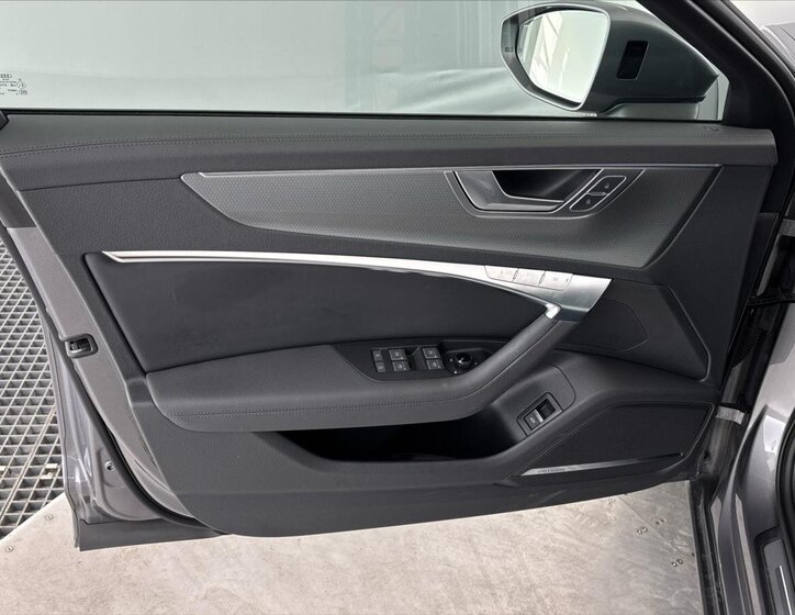 Audi A6 Allroad Kombi 3,0 l 253 kw