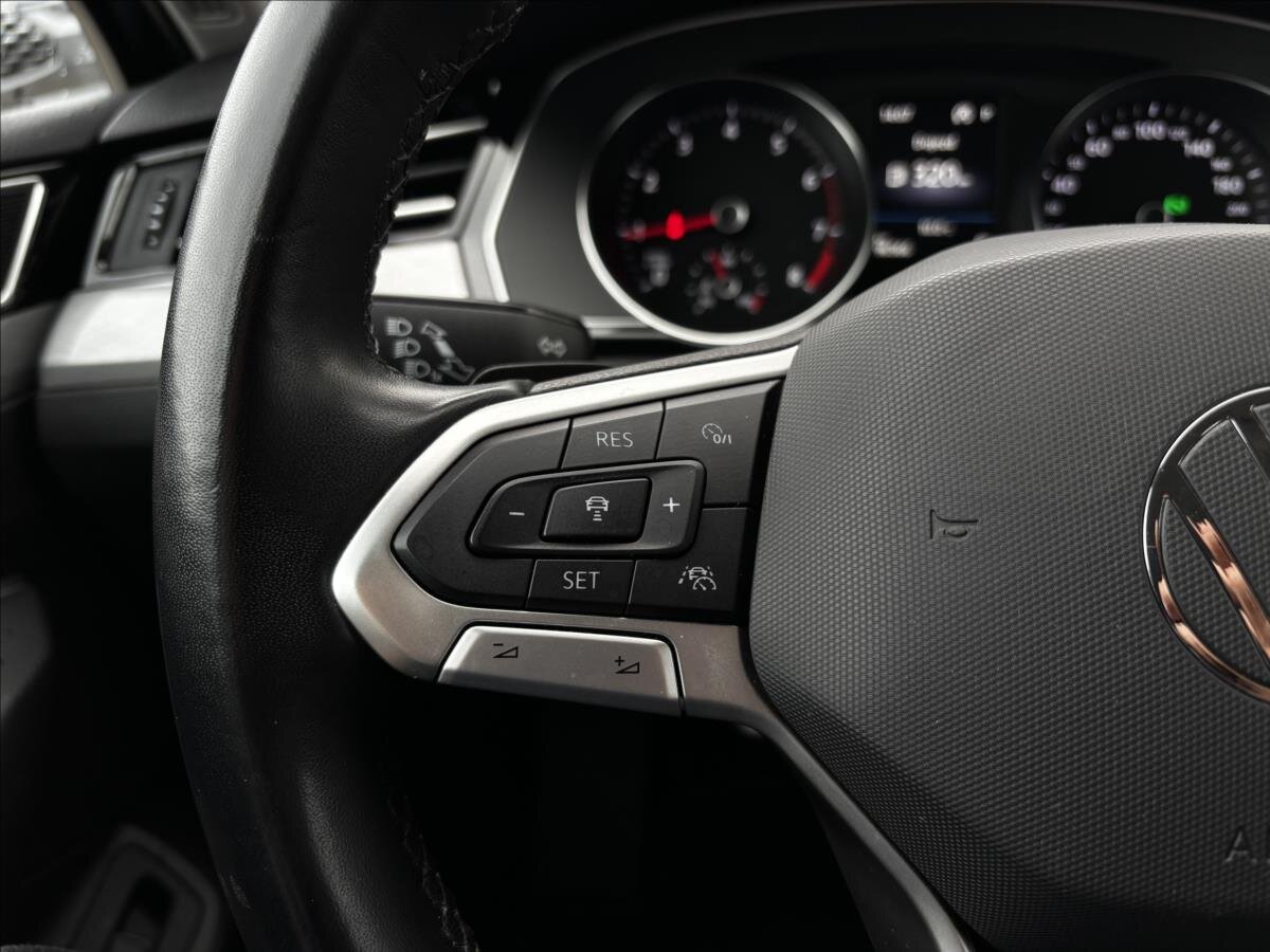 Volkswagen Passat Kombi 1,5 l 110 kw