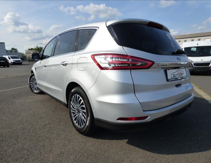 Ford S-MAX MPV 2,0 l 110 kw