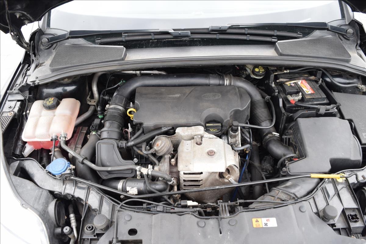 Ford Focus Kombi 998,0 92 kw