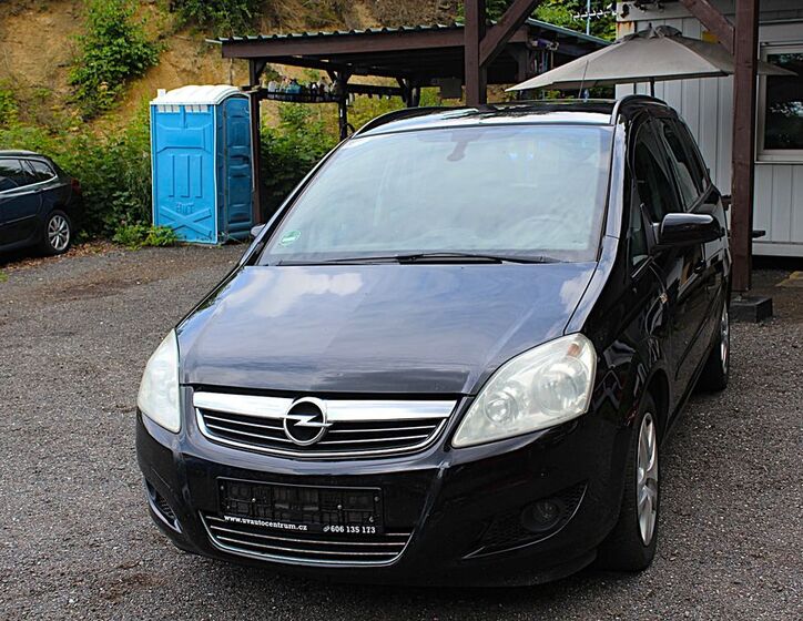 Opel Zafira 1