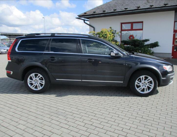 Volvo XC70 5