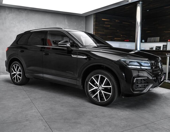 Volkswagen Touareg SUV / Terénní 3,0 l 210 kw