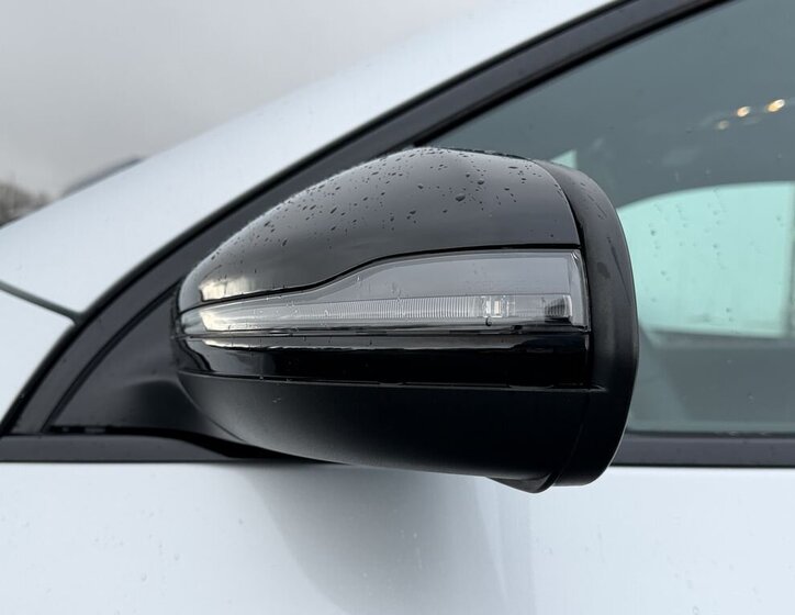 Mercedes-Benz GLA SUV / Terénní 1,3 l 160 kw