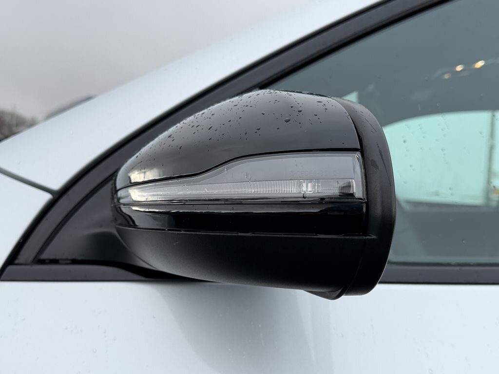 Mercedes-Benz GLA SUV / Terénní 1,3 l 160 kw