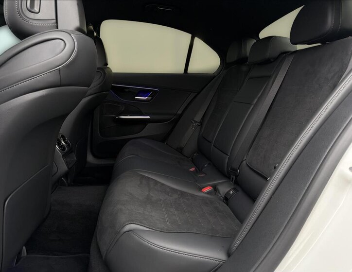 Mercedes-Benz Třídy C Sedan / Limuzína 2,0 l 145 kw