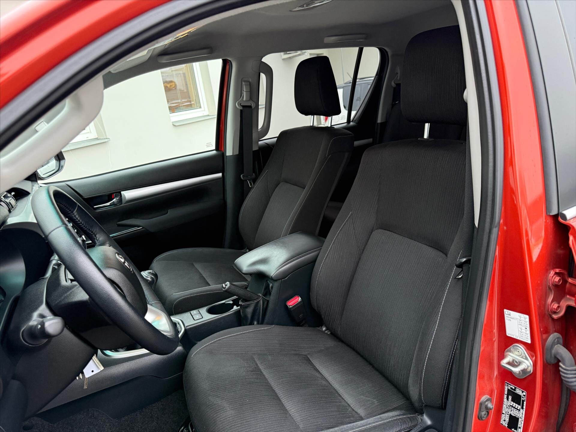 Toyota Hilux Pick-up 2,4 l 110 kw