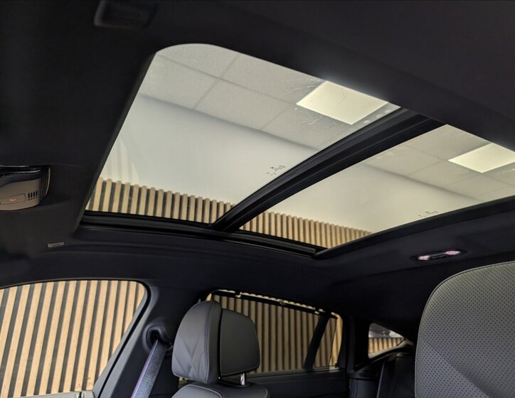 BMW X6 Sedan 3,0 l 210 kw