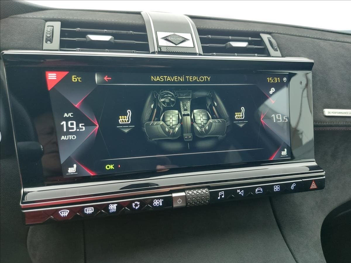 DS Automobiles DS7 Crossback