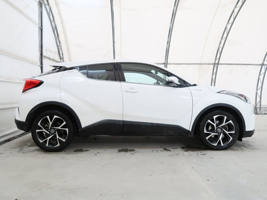 Toyota C-HR SUV 1,8 l 72 kw