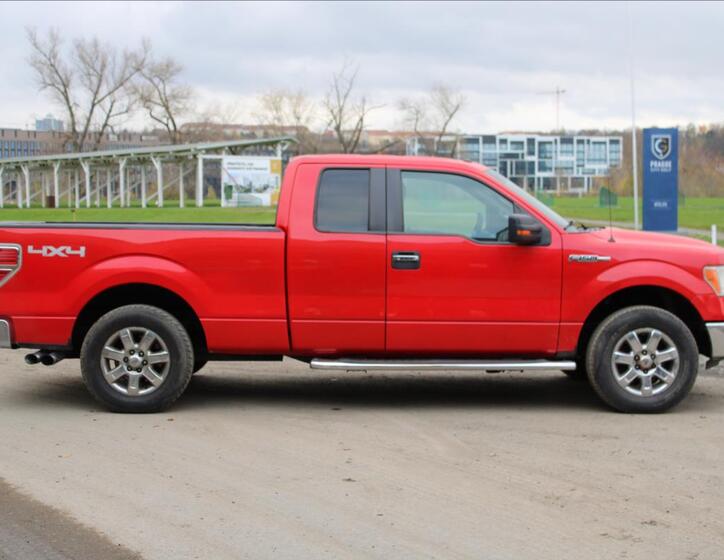 Ford F-150 7