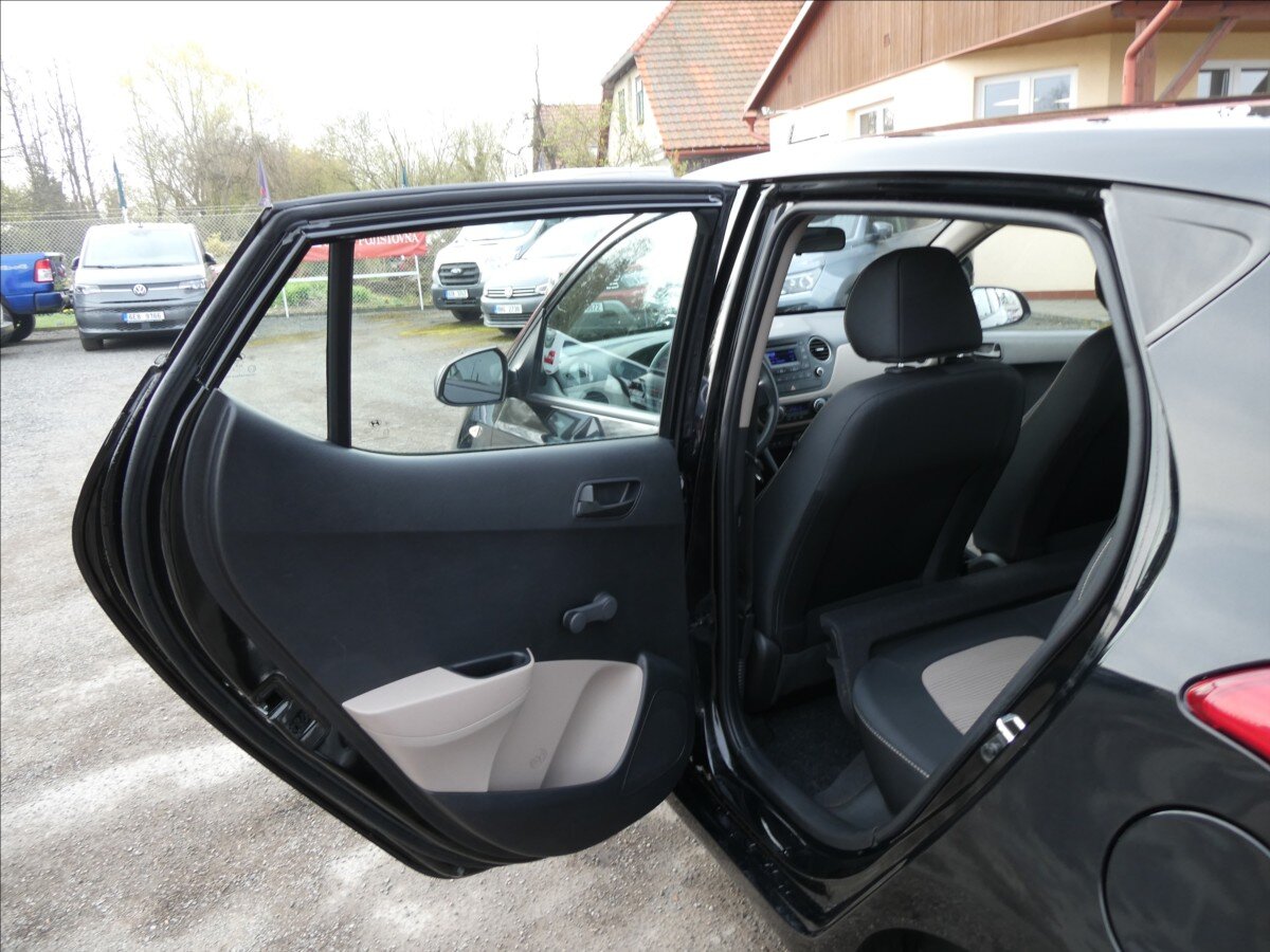 Hyundai i10 Hatchback 998,0 49 kw