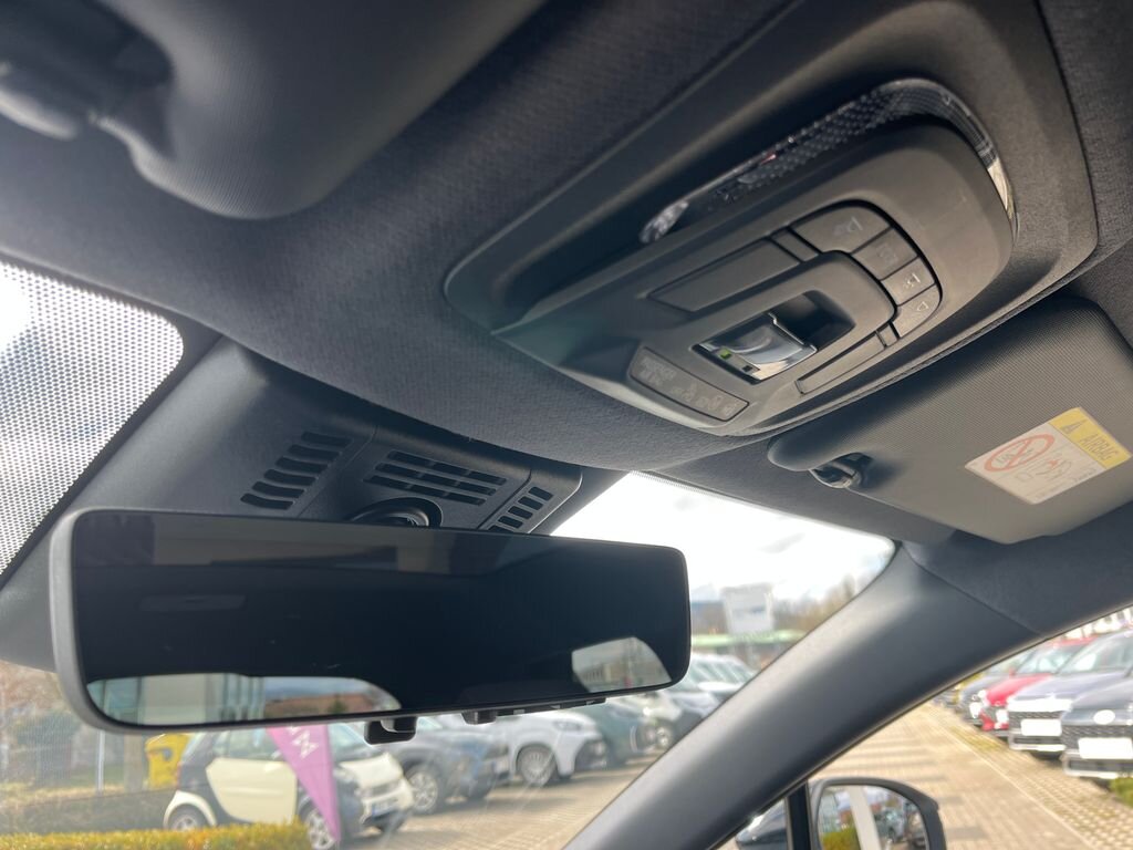 Toyota C-HR SUV / Terénní 2,0 l 145 kw