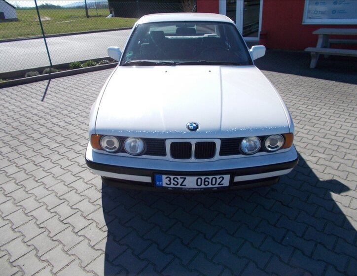 BMW Řada 5 Sedan / Limuzína 2,0 l 95 kw