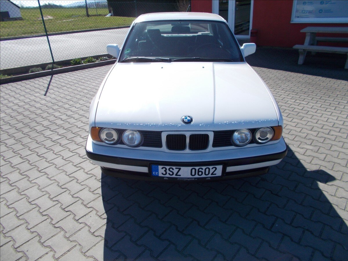 BMW Řada 5 Sedan / Limuzína 2,0 l 95 kw