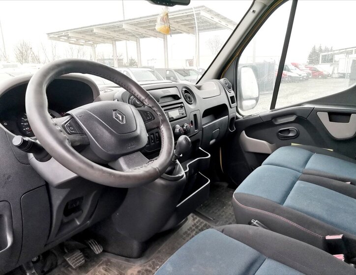 Renault Master 4