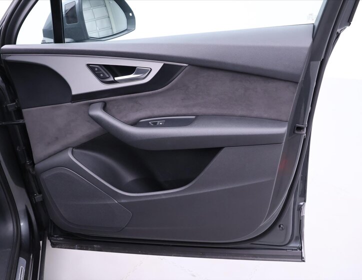 Audi Q7 SUV 3,0 l 200 kw