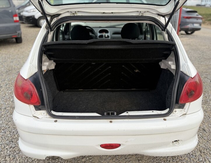 Peugeot 206 Hatchback 1,4 l 50 kw