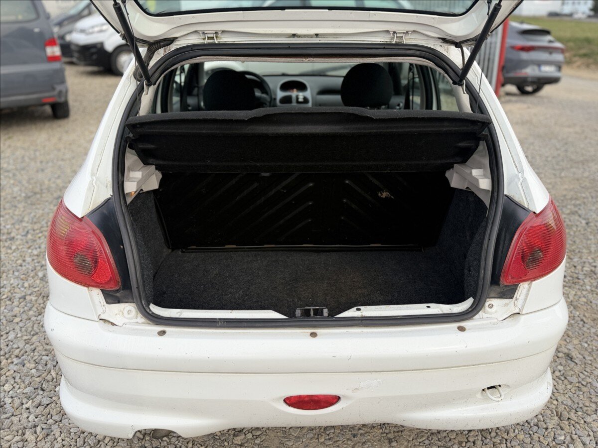Peugeot 206 Hatchback 1,4 l 50 kw