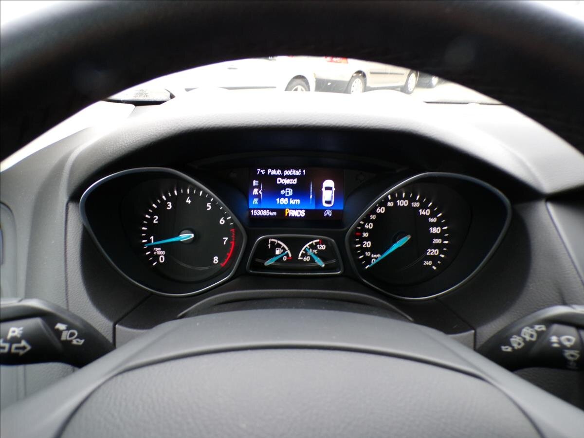 Ford Focus Kombi 999,0 92 kw