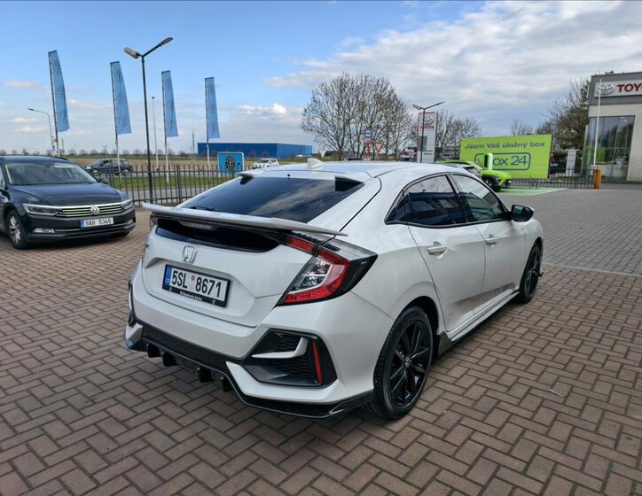 Honda Civic Liftback 988,0 93 kw