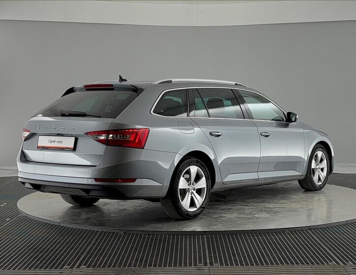 Škoda Superb Kombi 2,0 l 110 kw