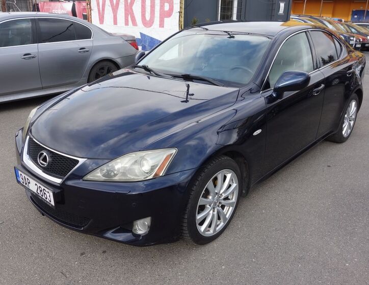 Lexus IS 220 1
