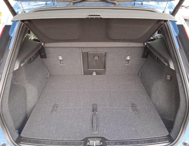 Volvo XC40 SUV 2,0 l 120 kw