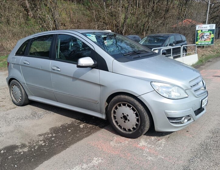 Mercedes-Benz Třídy B MPV 2,0 l 103 kw