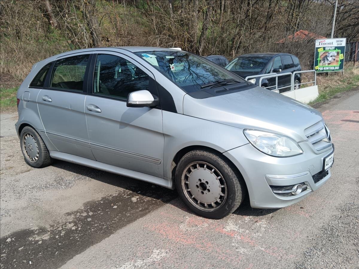 Mercedes-Benz Třídy B MPV 2,0 l 103 kw