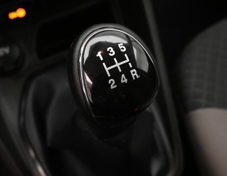 Ford Tourneo Courier 21