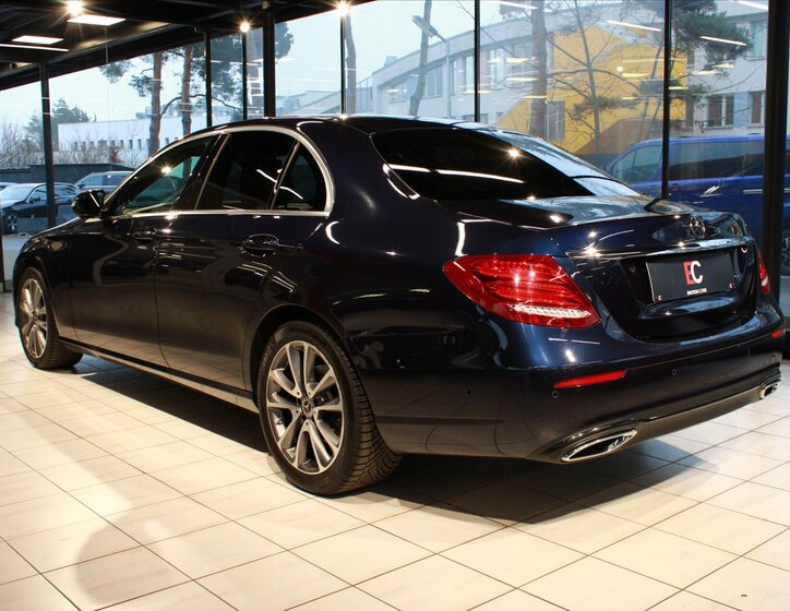 Mercedes-Benz Třídy E 4