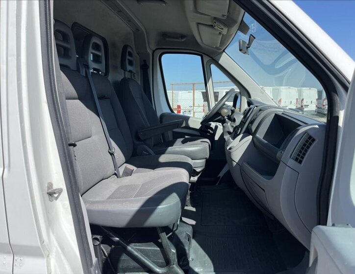 Citroën Jumper Skříň 2,2 l 74 kw