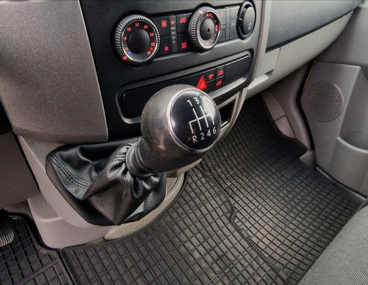 Volkswagen Crafter Skříň 2,0 l 100 kw