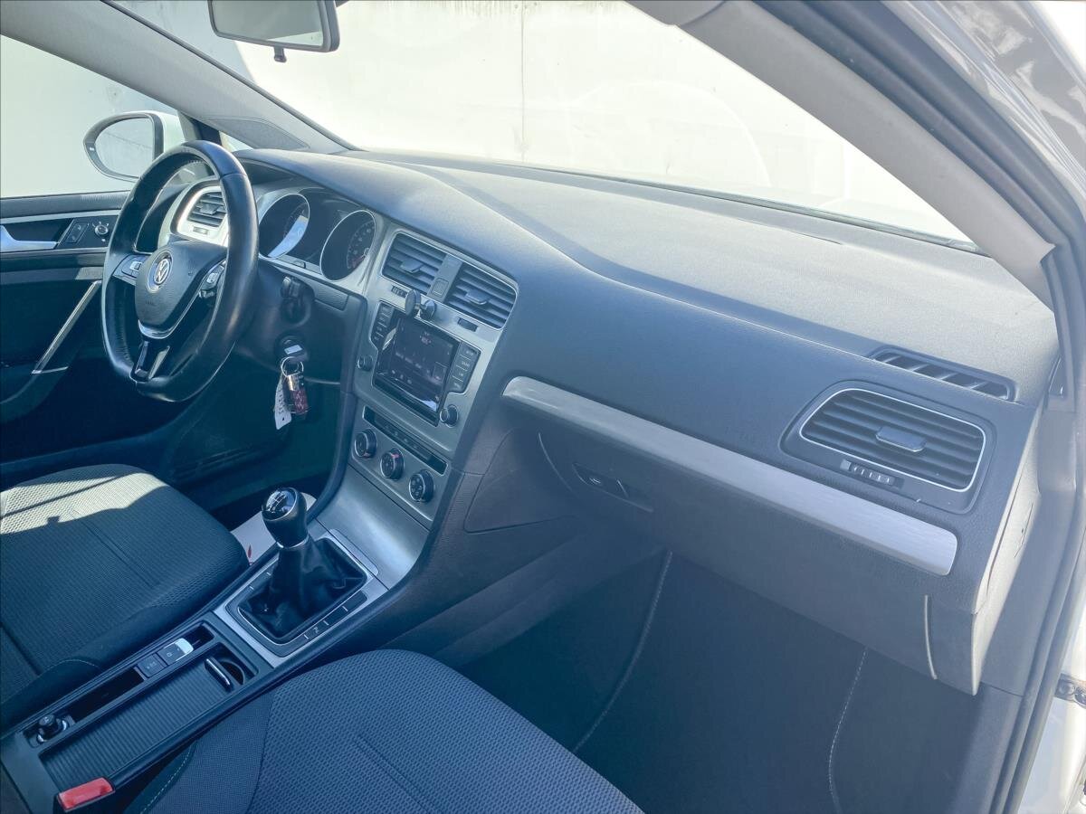 Volkswagen Golf Hatchback 1,4 l 81 kw