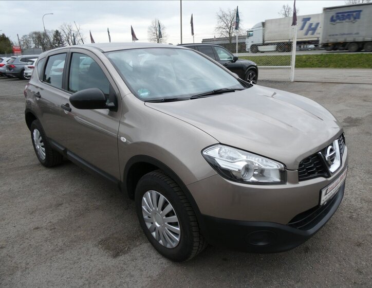 Nissan Qashqai SUV / Terénní 1,5 l 78 kw