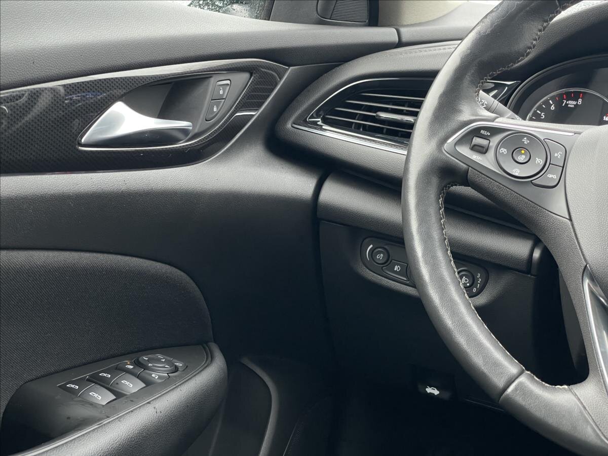 Opel Insignia Liftback 2,0 l 147 kw